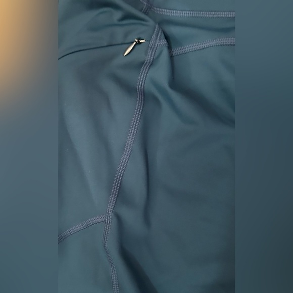 Athleta Green Active Wear Leggings size XL - Picture 6 of 7